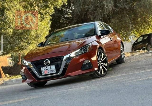 نيسان ألتيما